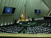 İranlı milletvekili: İran'ı 40 yıldır 200 aile rehin almış durumda