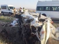 Fındık işçilerini taşıyan minibüs kaza yaptı: 15 yaralı