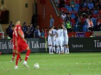 Milliler ilk maçında Rusya'ya mağlup oldu: 1-2