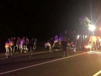 Mültecileri taşıyan otobüs devrildi: 39 yaralı
