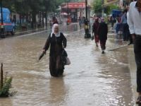 Mardin’de aşırı yağış sele dönüştü