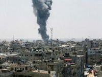 Siyonistler Gazze'yi bombalıyor: Şehidler var