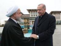 Ruhani, Cumhurbaşkanı Erdoğan'ı tebrik etti
