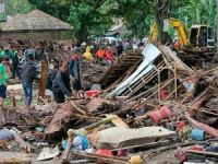 Endonezya'daki tsunamide ölenlerin sayısı artıyor