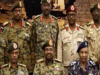 Sudan'da darbe girişimi! Ordu devlet televizyonu binasına girdi