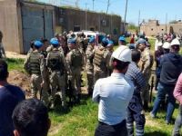 DEDAŞ ekipleri ve köylüler arasında arbede: 10 yaralı