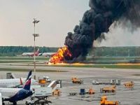 Rusya'da yolcu uçağı alev aldı: 2'si çocuk 13 ölü