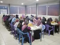 IHO EBRAR'dan medrese öğrencilerine iftar yemeği