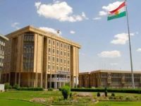 Barzani yeni kabineyi Kürdistan Parlamentosu’na sundu