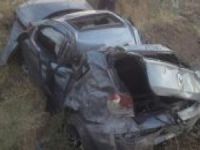 0tomobil şarampole yuvarlandı: Bir ölü bir yaralı