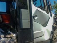 Yolcu minibüsü traktör römorkuna çarptı: 16 yaralı