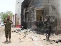 Yemen'de askeri kampa saldırı: 20 ölü
