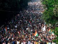 Hindistan'da ayırımcı Vatandaşlık Yasası'na tepkiler devam ediyor