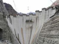 Türkiye'nin en yüksek barajı olacak Yusufeli Barajı'nda son 100 metre