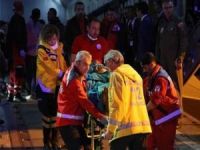 Somali'de bombalı saldırıda yaralananlar Türkiye'ye getirildi
