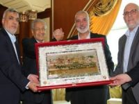 Hamas heyeti, Putrajaya'da Malezya Başbakanı ile görüştü