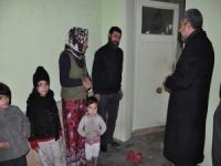 Şahin'den yıkık evde kalan 8 nüfuslu aileye sahip çıkma çağrısı