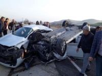 Batman’da iki otomobil çarpıştı: Bir kişi öldü 4 kişi yaralandı