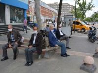 Cumhurbaşkanı Erdoğan'ın talimatıyla 65 yaş üstü için sokağa çıkma saatleri değişti