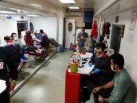 HÜDA PAR Antalya Gençlik Kolları Kızılay'a kan bağışında bulundu
