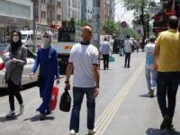 Diyarbakır’da vatandaşlar zorunlu olarak getirilen maske yasağına uyuyor