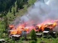 Artvin'de yaklaşık 40 köy evi yandı