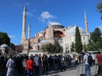 Ayasofya Camii üç yıl önce bugün ibadete açıldı
