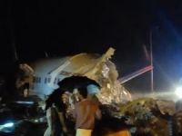 Hindistan'da yolcu uçağı iniş esnasında düştü