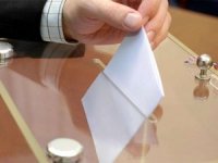 KKTC'de halk, cumhurbaşkanlığı seçiminin ikinci turu için oy kullanıyor