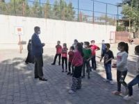 Başkan Özhan'dan okul ziyaretleri