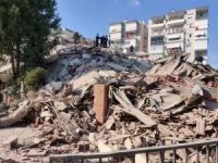İzmir'deki depremde 4 kişi hayatını kaybetti, 120 yaralı var