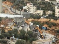 Siyonist işgal rejimi Filistinlilere ait evleri yıkma zulmüne devam ediyor