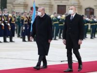 Cumhurbaşkanı Erdoğan, Azerbaycan Gençlik Sarayı'nda resmî törenle karşılandı