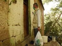 Umut Kervanı Bitlis'te 200 aileye gıda yardımında bulundu