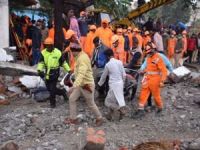 Hindistan'da krematoryum çöktü: 17 ölü 38 yaralı