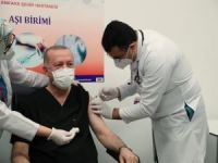Cumhurbaşkanı Erdoğan Covid-19 aşısını yaptırdı