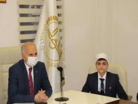 14 yaşındaki çocuk hafızlık yarışmasında Türkiye birincisi oldu