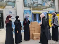 HÜDA PAR İstanbul Kadın Kolları'ndan Hakkâri'de yeni açılan kütüphaneye kitap yardımı