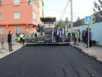 Diyarbakır sokaklarında asfalt çalışmaları devam ediyor