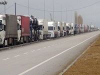 Türkiyeli şoförler 25 gündür bekletiliyor: Araç kuyruğu 200 kilometreye ulaştı