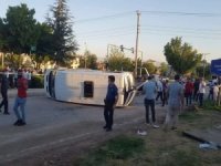 Elazığ'da yolcu minibüsü devrildi: 19 yaralı