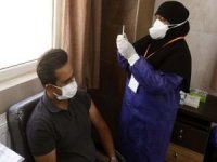 İran, yerli Covid-19 aşısını kullanmaya başladı