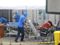 Endonezya'da oksijen stoklarının bitmesi nedeniyle Covid-19 hastası 33 kişi hayatını kaybetti
