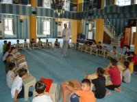 Kur'an öğreticileri: Yaz kursu bitse de çocuklar camiye devam etmeli