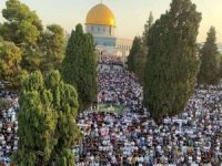Mescid-i Aksa'da 100 bini aşkın Müslüman bayram namazı kıldı
