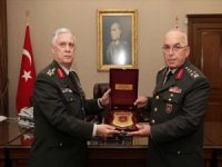 Kara Kuvvetleri Komutanlığında devir-teslim töreni düzenlendi