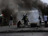 Siyonist işgal rejimi Filistinlilere saldırdı: 10'u çocuk 24 yaralı