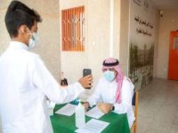 Suudi Arabistan okullarda cep telefonunu yasakladı