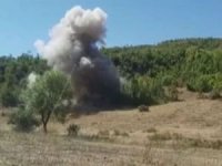 Bitlis kırsalında patlayıcı ve el bombaları ele geçirildi