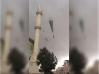Aydın'da fırtına nedeniyle minareler yıkıldı, çatılar uçtu